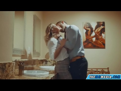 ❤️ Kui rinnakas blondiin võrgutab sind avalikus tualettruumis Pornovideo at et.nullscripts.top ﹏